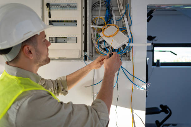 Best Electrical Outlet Repair  in Lake Zurich, IL